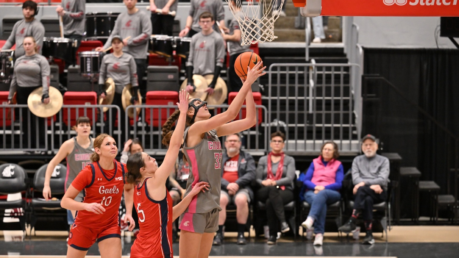 Washington State's Alex Covill shoots against Saint Mary's at Beasley Coliseum.