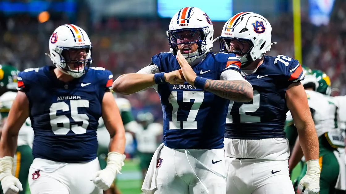 Auburn Athletics: Auburn beats Baylor 17-16 in dramatic Aflac Kickoff Game