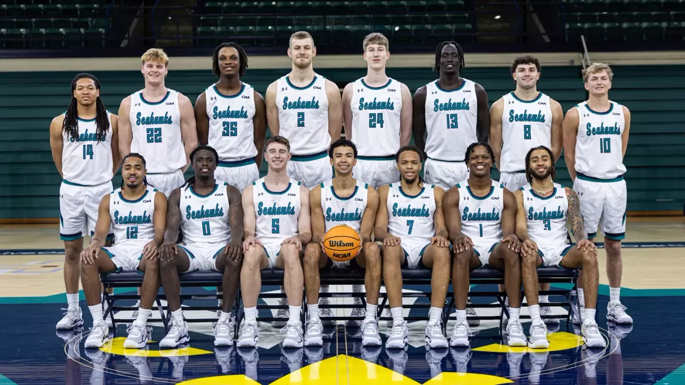 UNC Wilmington men's basketball team photograph from the 2025-26 official roster