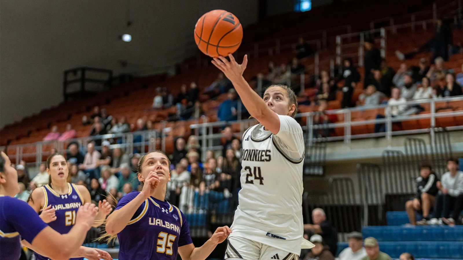 Laycee Drake layup vs. Albany
