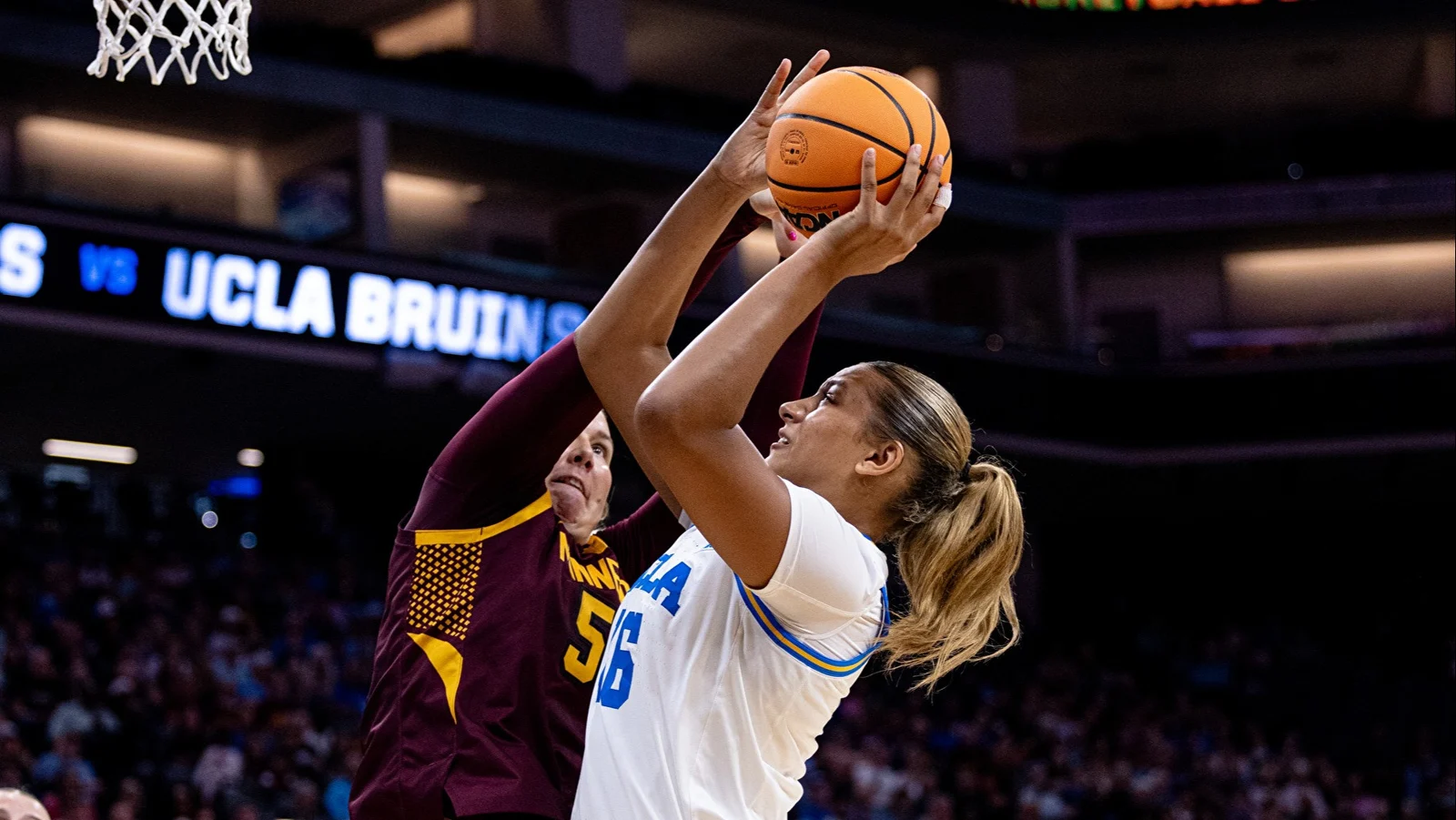 Women’s Basketball Returns to Players Era in December